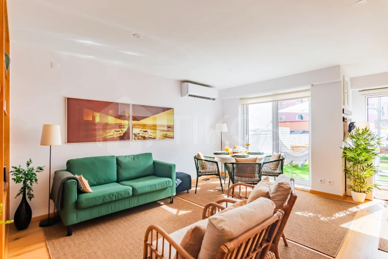 Apartamento T2 para Venda em Areeiro Foto 3