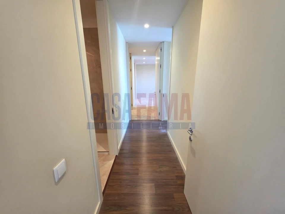 Apartamento T3 para Venda em Cidade da Maia Foto 11