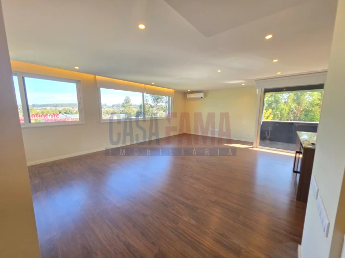 Apartamento T3 para Venda em Cidade da Maia Foto 2