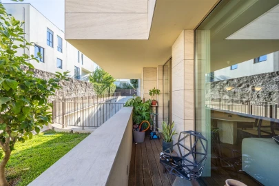 Apartamento T2 para Venda em Lordelo do Ouro e Massarelos