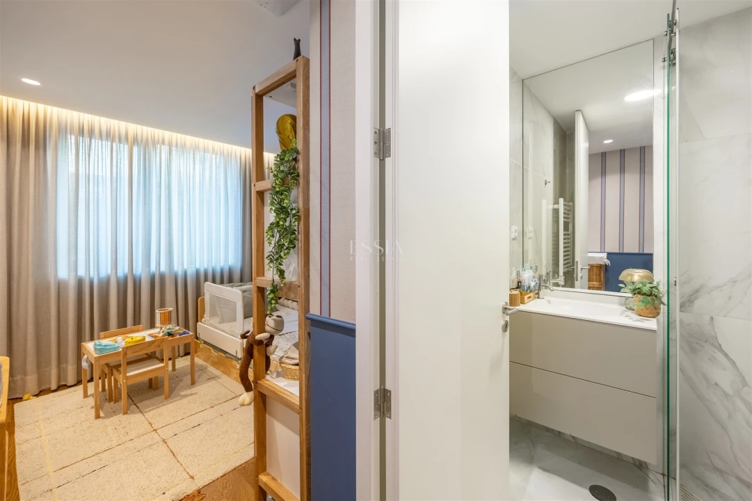 Apartamento T2 para Venda em Lordelo do Ouro e Massarelos Foto 31