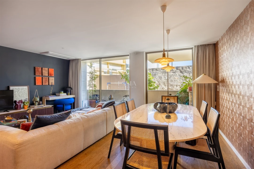 Apartamento T2 para Venda em Lordelo do Ouro e Massarelos Foto 8