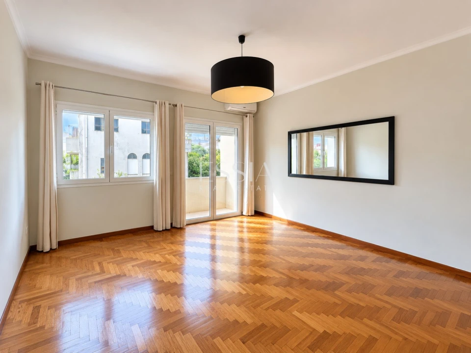 Apartamento T2 para Venda em Cedofeita, Santo Ildefonso, Sé, Miragaia, São Nicolau e Vitória Foto 1