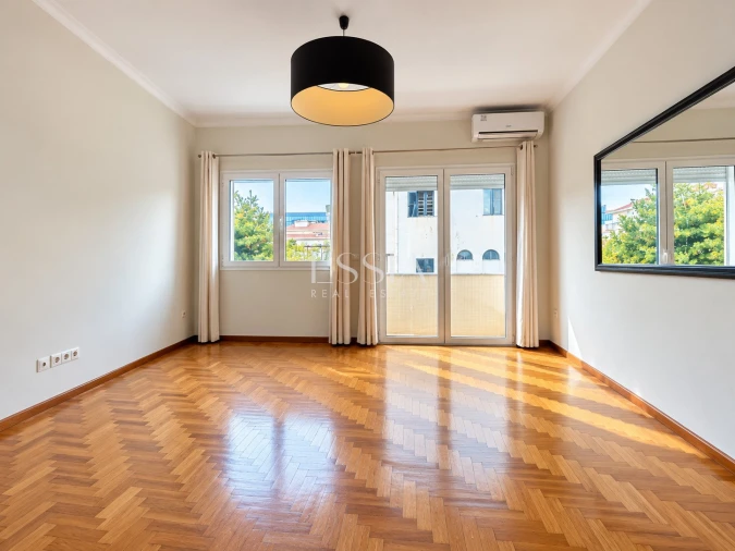 Apartamento T2 para Venda em Cedofeita, Santo Ildefonso, Sé, Miragaia, São Nicolau e Vitória Foto 3