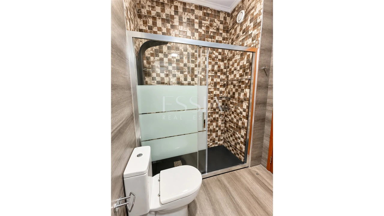 Apartamento T2 para Venda em Cedofeita, Santo Ildefonso, Sé, Miragaia, São Nicolau e Vitória Foto 17