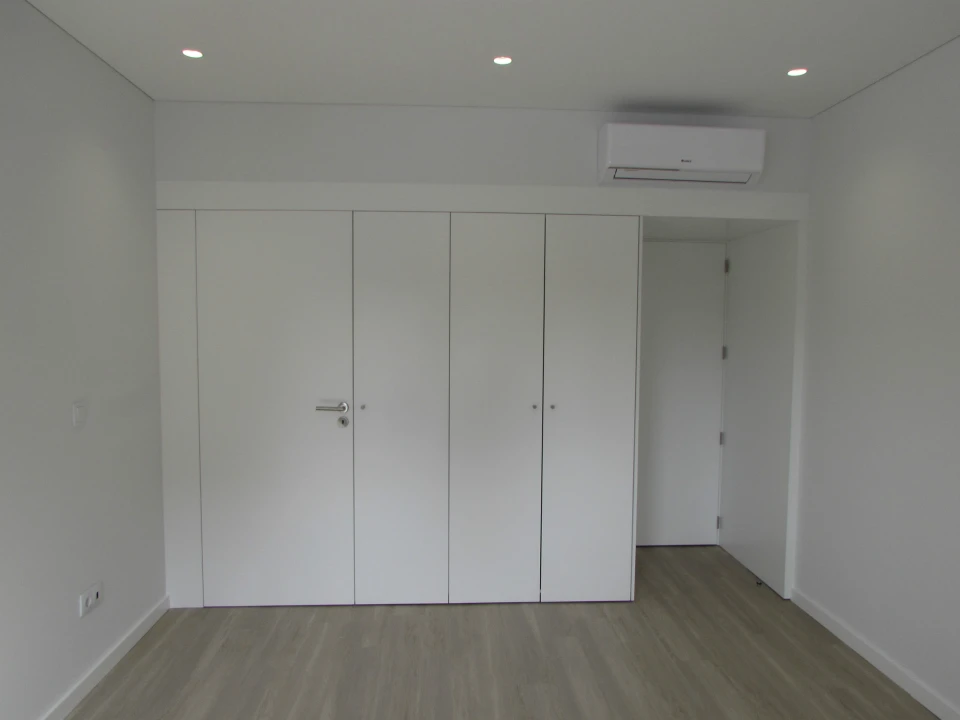 Apartamento T4 para Arrendamento em Braga (Maximinos, Sé e Cividade) Foto 20