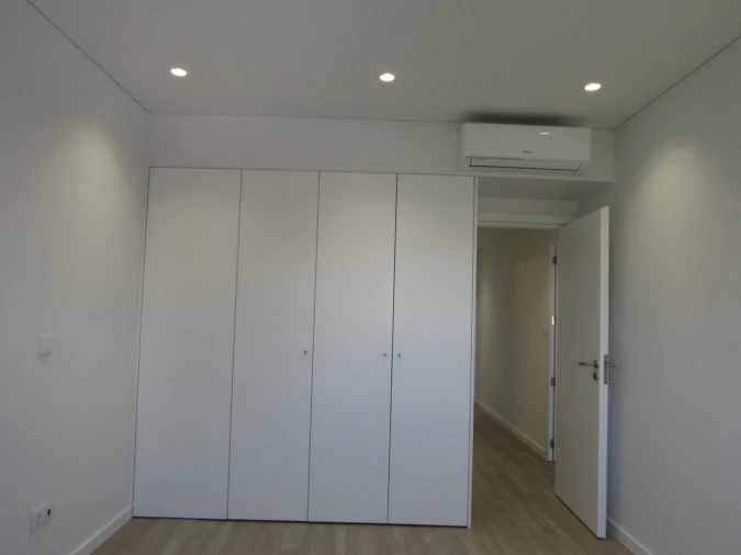 Apartamento T4 para Arrendamento em Braga (Maximinos, Sé e Cividade) Foto 17