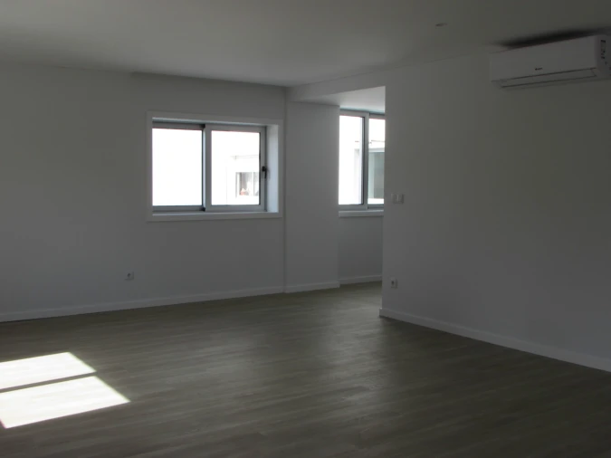 Apartamento T4 para Arrendamento em Braga (Maximinos, Sé e Cividade) Foto 22