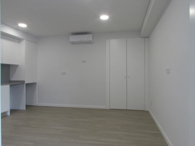 Apartamento T4 para Arrendamento em Braga (Maximinos, Sé e Cividade) Foto 5