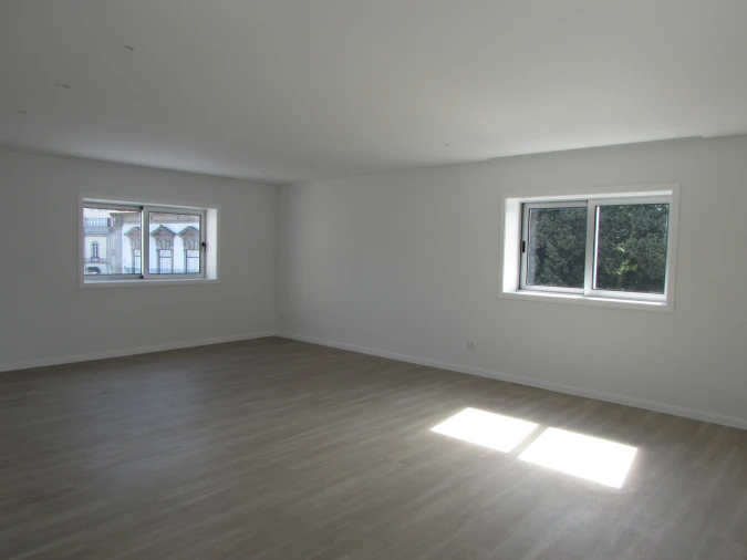 Apartamento T4 para Arrendamento em Braga (Maximinos, Sé e Cividade) Foto 6
