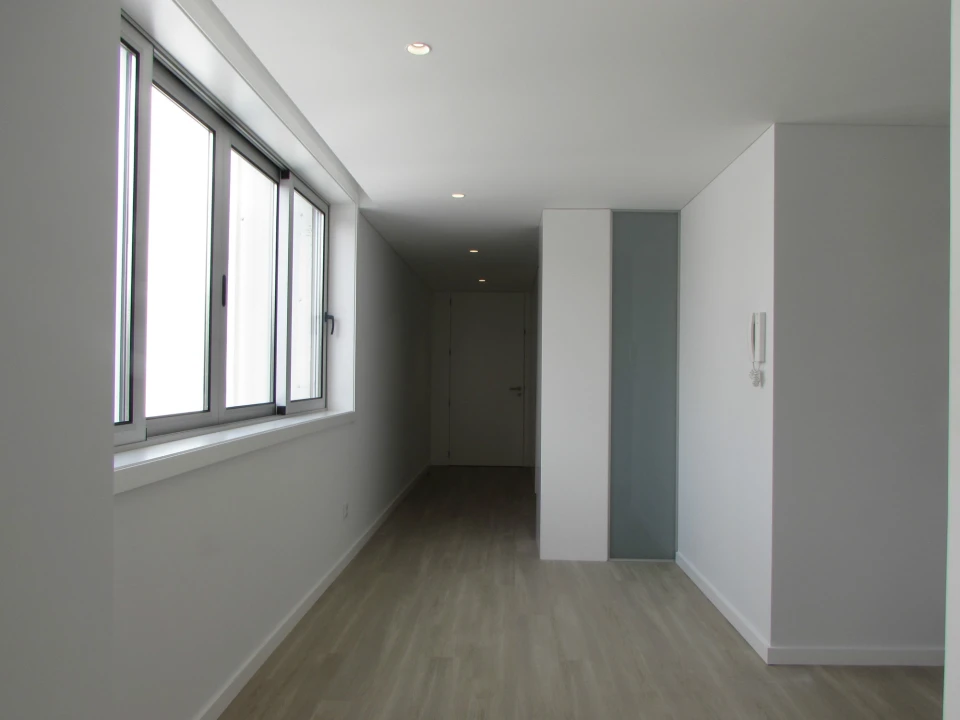 Apartamento T4 para Arrendamento em Braga (Maximinos, Sé e Cividade) Foto 7