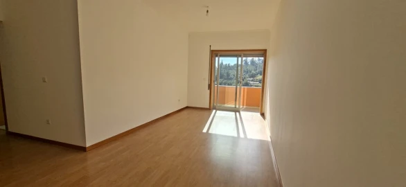 Apartamento T3 para Venda em Sobretamega
