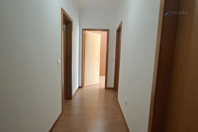 Apartamento T3 para Venda em Sobretamega
