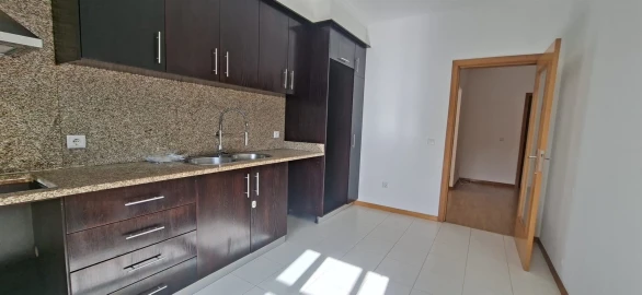 Apartamento T3 para Venda em Sobretamega