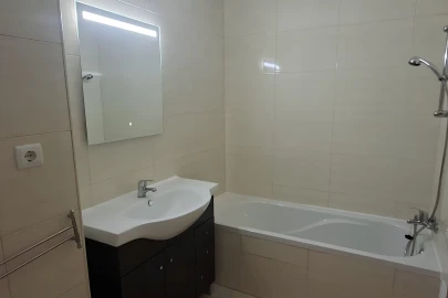 Apartamento T3 para Venda em Sobretamega