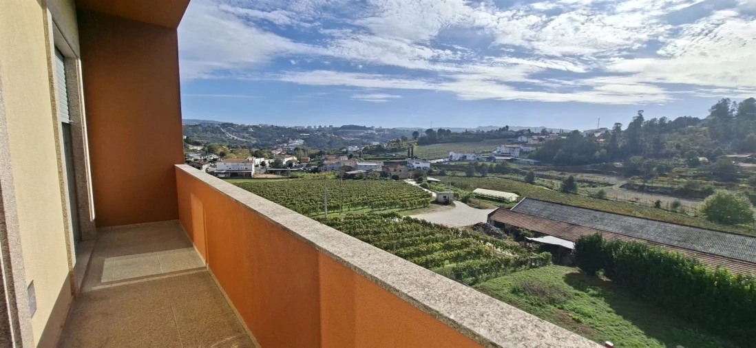 Apartamento T3 para Venda em Sobretamega Foto 49