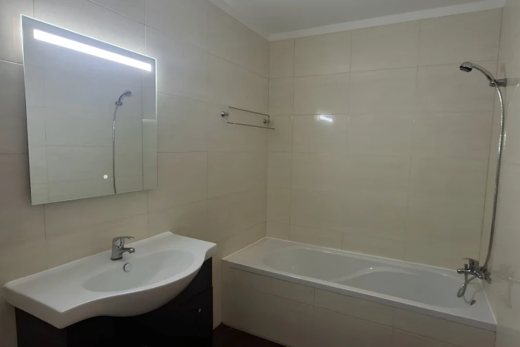 Apartamento T3 para Venda em Sobretamega Foto 36
