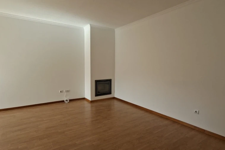 Apartamento T3 para Venda em Sobretamega Foto 21