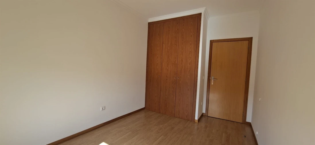 Apartamento T3 para Venda em Sobretamega Foto 52