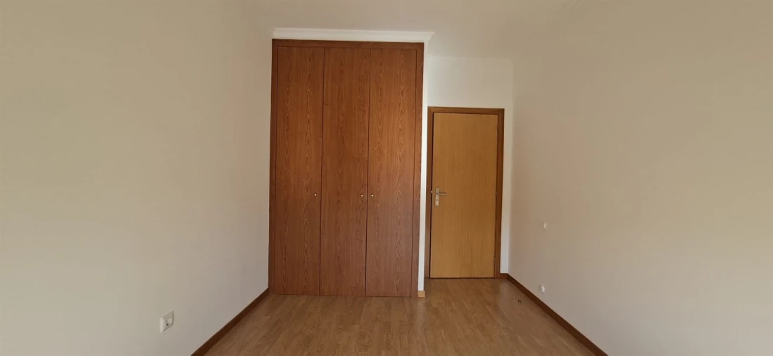 Apartamento T3 para Venda em Sobretamega Foto 51