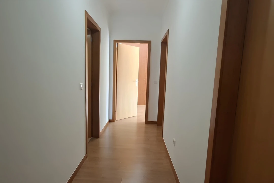 Apartamento T3 para Venda em Sobretamega Foto 41