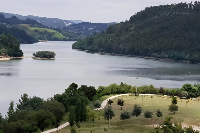 Moradia T3 para Venda em Alpendorada, Várzea e Torrão Foto 11