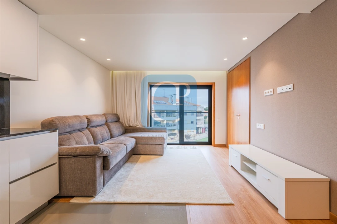 Apartamento T1 para Venda em Paranhos Foto 1