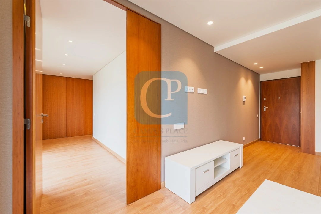 Apartamento T1 para Venda em Paranhos Foto 6