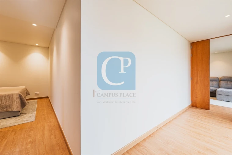Apartamento T1 para Venda em Paranhos Foto 8