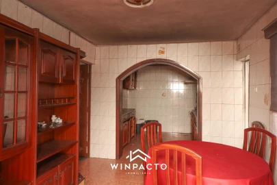 Moradia T3 para Venda em Canas de Senhorim