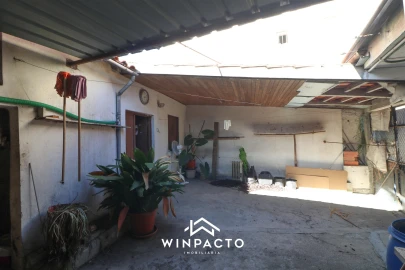 Moradia T3 para Venda em Canas de Senhorim