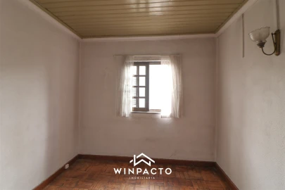 Moradia T3 para Venda em Canas de Senhorim