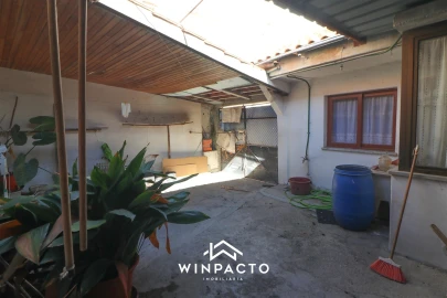 Moradia T3 para Venda em Canas de Senhorim