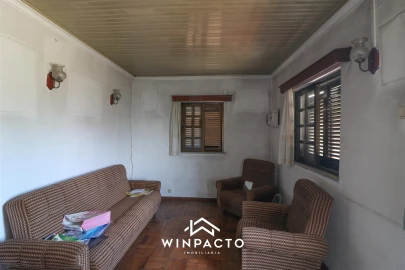 Moradia T3 para Venda em Canas de Senhorim
