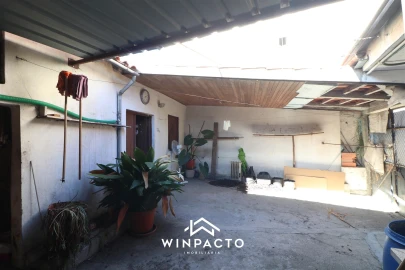 Moradia T3 para Venda em Canas de Senhorim