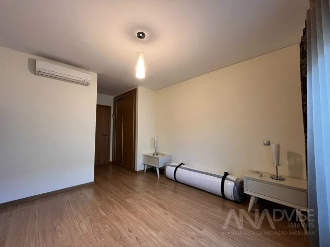 Apartamento T1 para Arrendamento em Viseu Foto 10