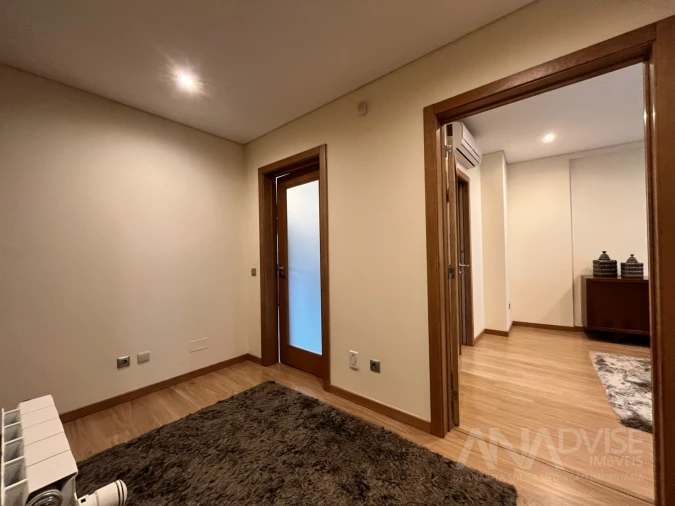 Apartamento T1 para Arrendamento em Viseu Foto 12