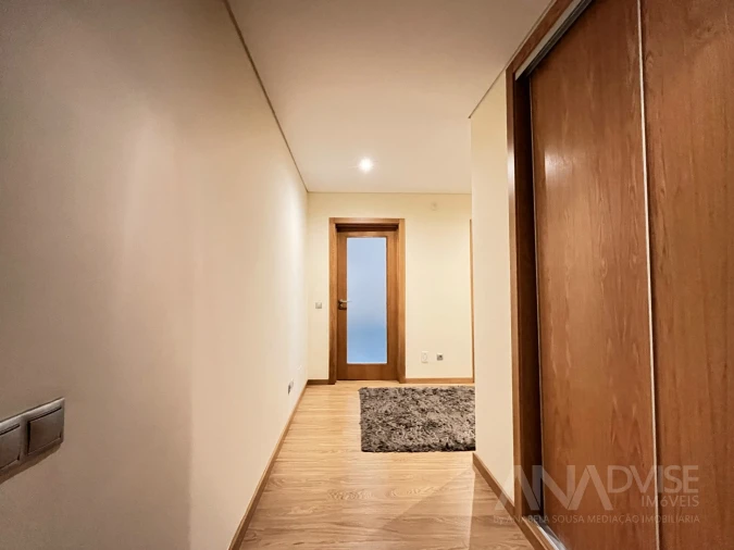 Apartamento T1 para Arrendamento em Viseu Foto 11