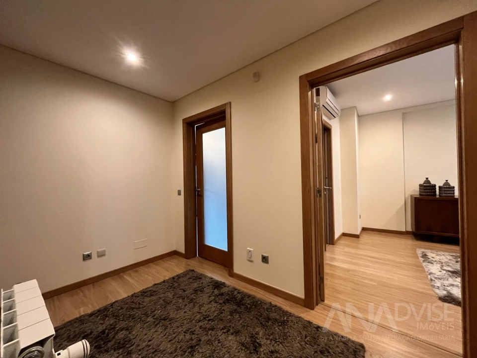 Apartamento T1 para Arrendamento em Viseu Foto 12