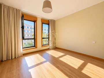Apartamento T1 para Venda em Lordelo do Ouro e Massarelos