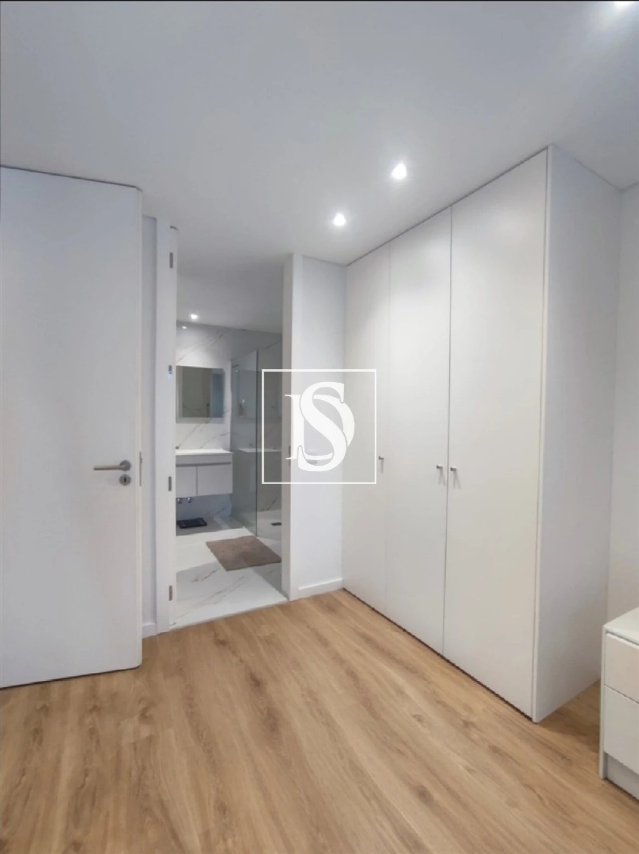 Apartamento T2 para Arrendamento em Azurem Foto 6