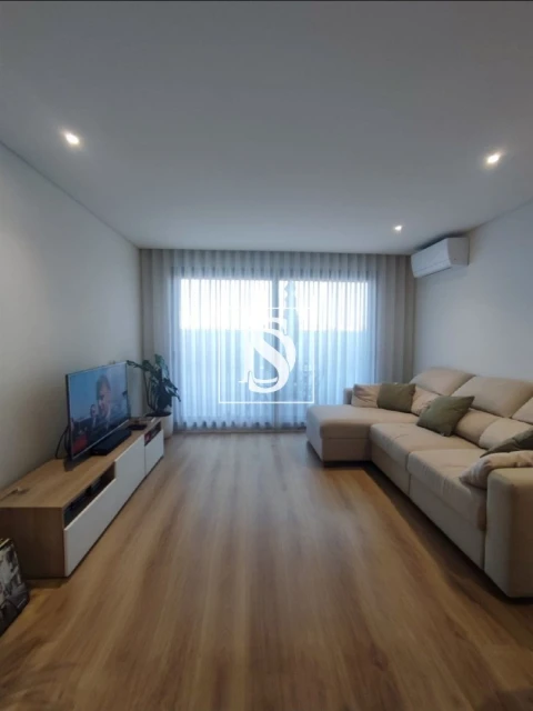 Apartamento T2 para Arrendamento em Azurem