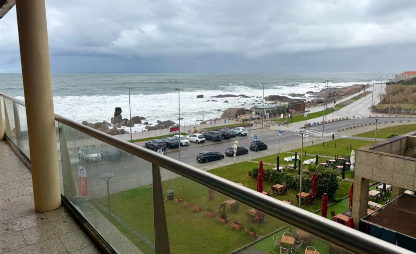 Apartamento T3 para Arrendamento em Canidelo Foto 4