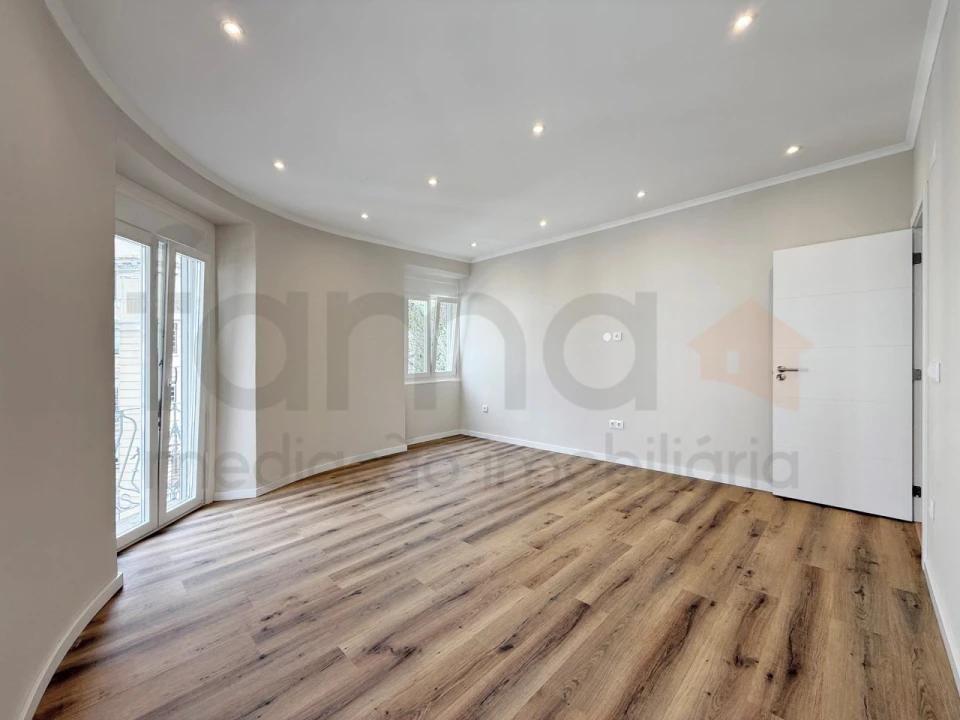 Apartamento T3 para Venda em Arroios Foto 9
