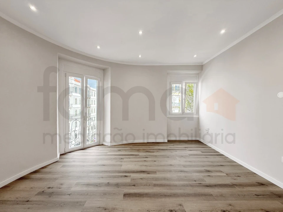Apartamento T3 para Venda em Arroios Foto 10