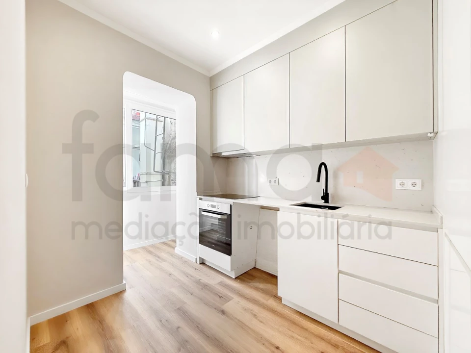 Apartamento T3 para Venda em Arroios Foto 29
