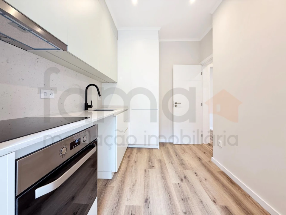 Apartamento T3 para Venda em Arroios Foto 32