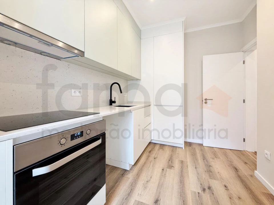 Apartamento T3 para Venda em Arroios Foto 33