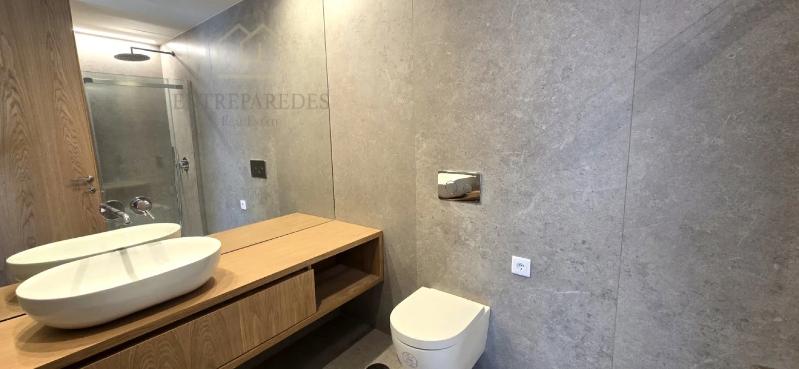 Apartamento T2 para Venda em Campanhã Foto 10