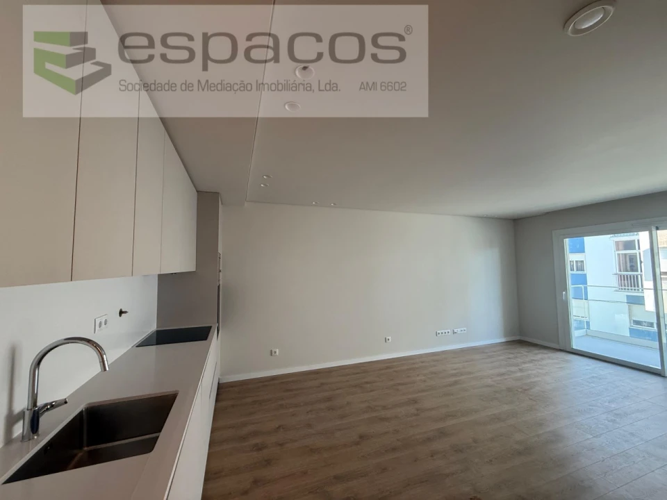 Apartamento T3 para Venda em Santa Iria de Azoia, São João da Talha e Bobadela Foto 2